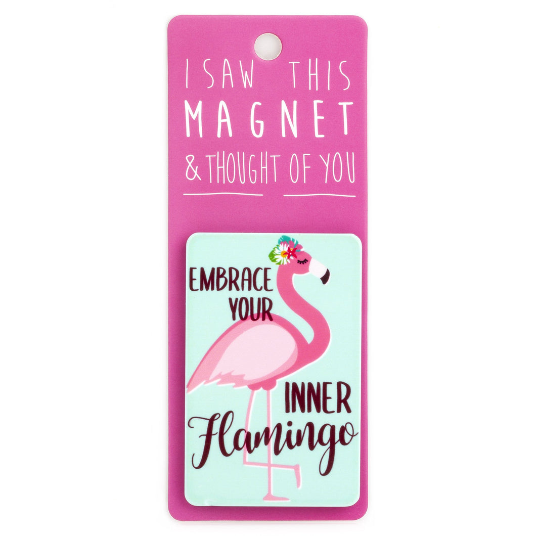 A fridge magnet saying 'Flamingo'